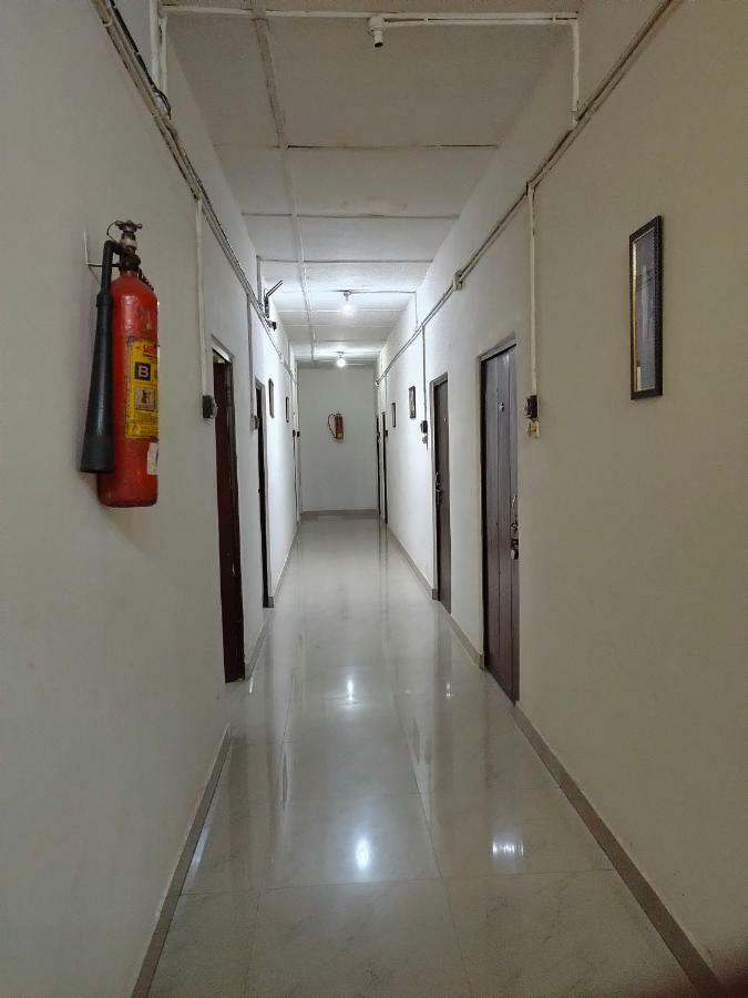 Chandrupal Lodging グワーハーティー エクステリア 写真